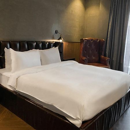 Check Inn Phnom Penh Bkk1 Exterior photo